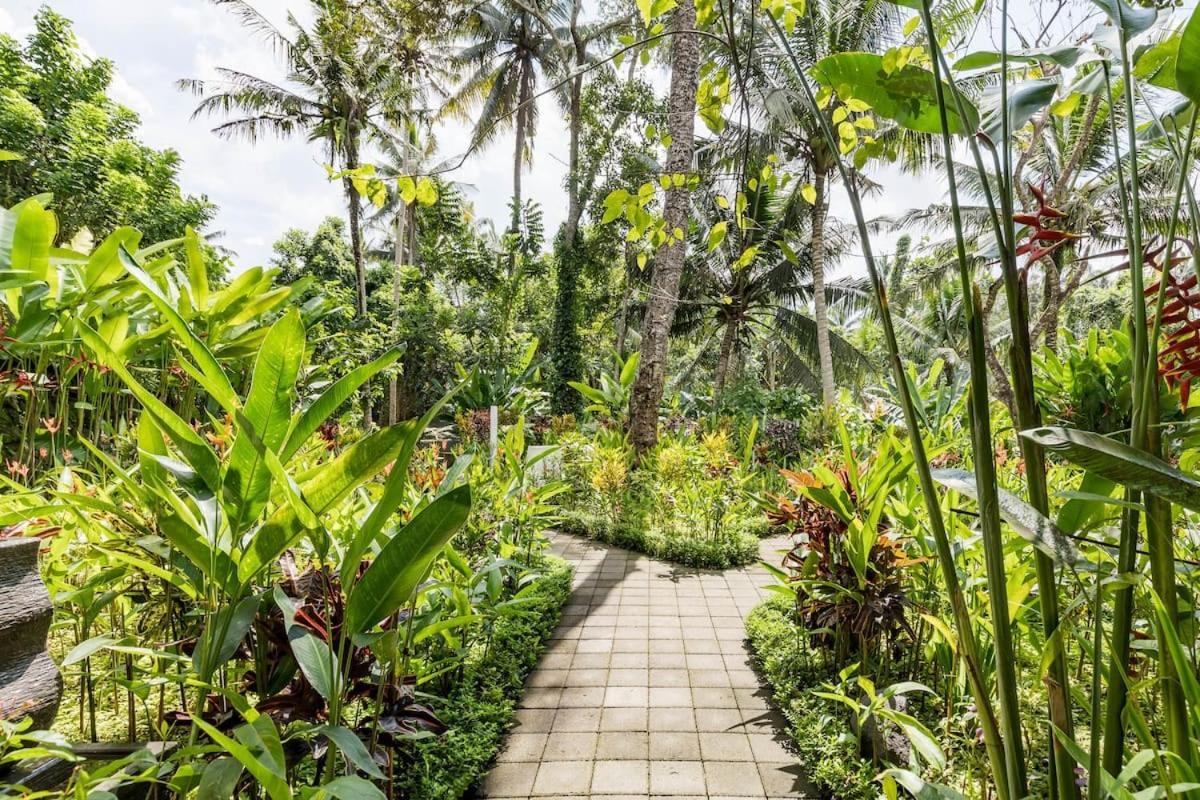 Rama Gaia Villa Ubud エクステリア 写真